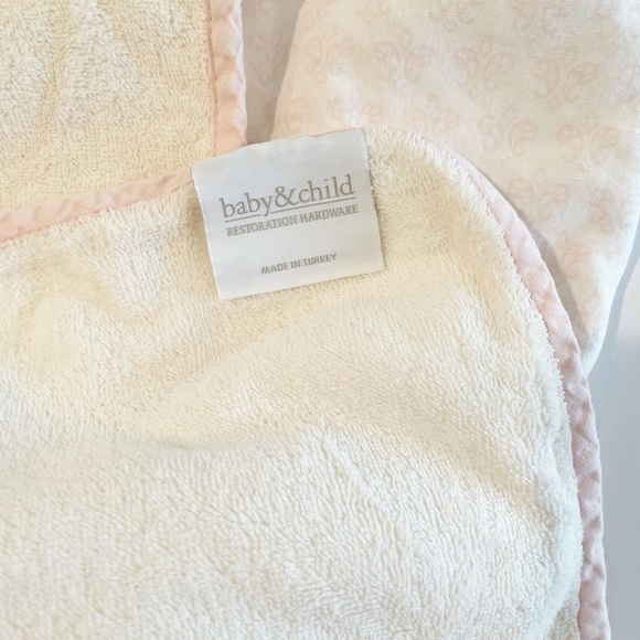 Restoration Hardware Kids Hooded Bath Towel - Picture 7 of 11